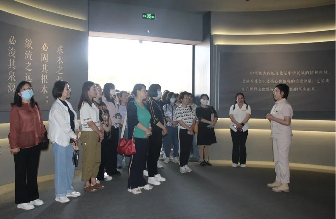 妈妈沙龙（妈妈课堂）
