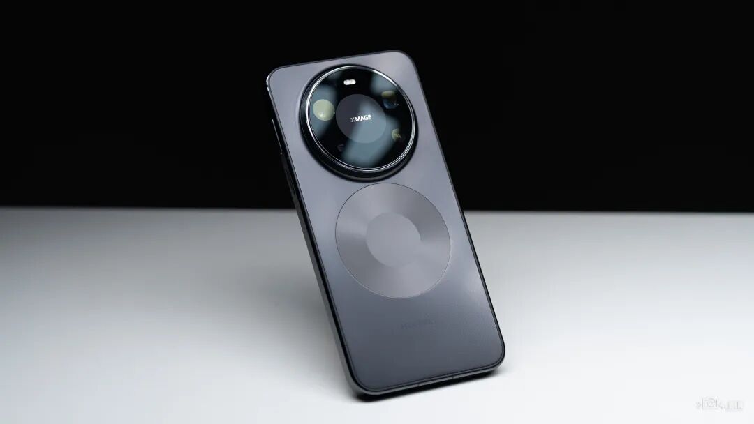 Mate 80 Pro Max 风驰版